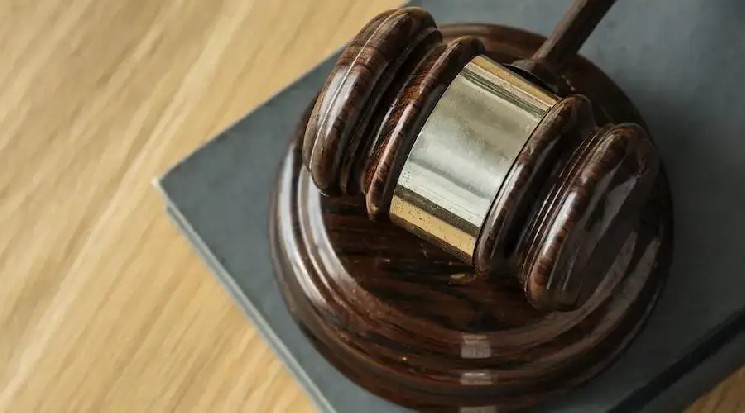 
			Создатель криптосхемы потратил $1,1 млн инвесторов на игры		